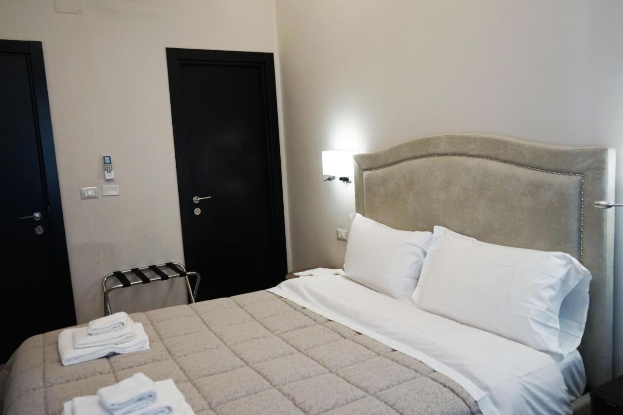 Re Di Smirne By Apulia Accommodation 바리 외부 사진