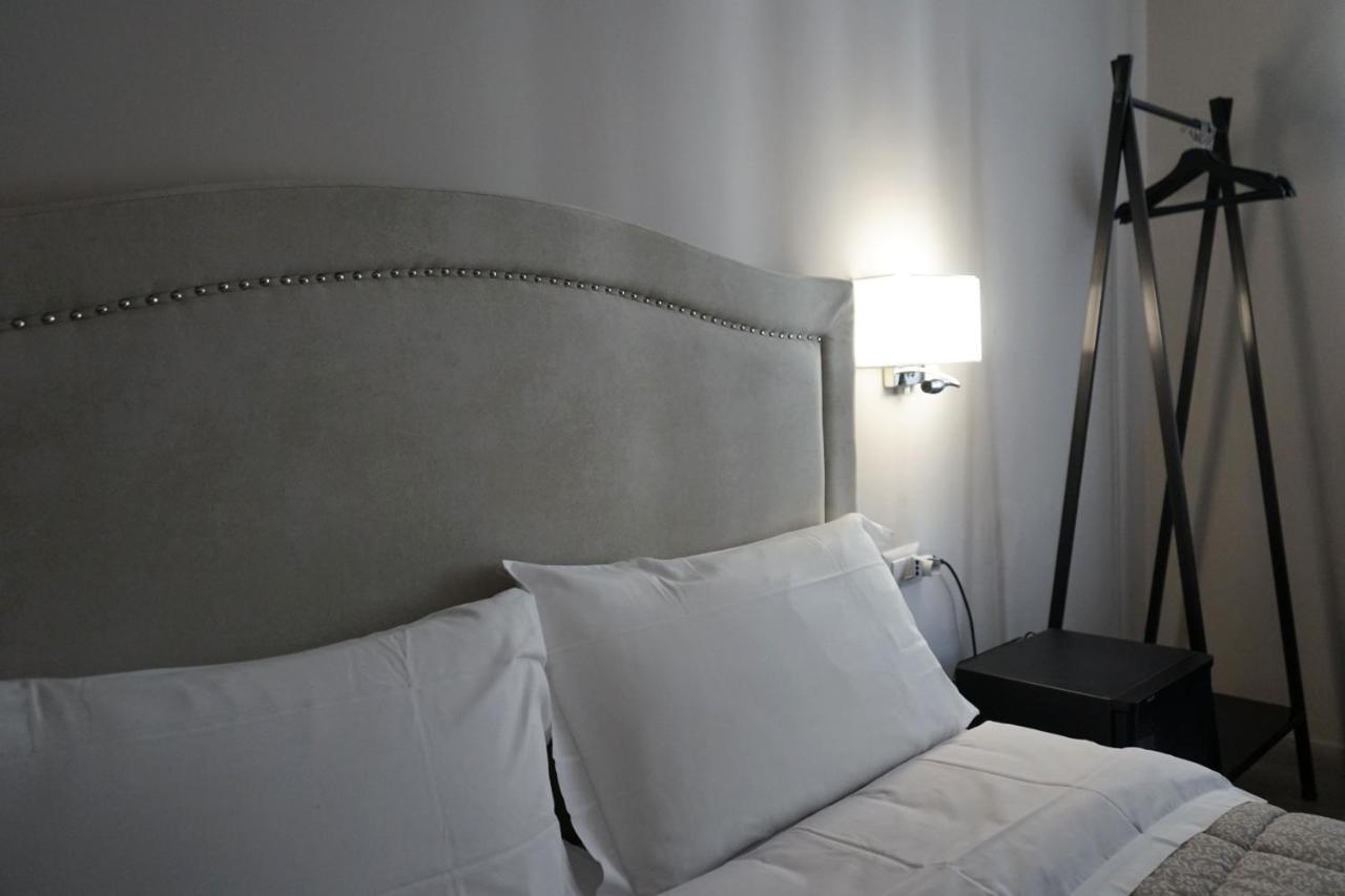 Re Di Smirne By Apulia Accommodation 바리 외부 사진