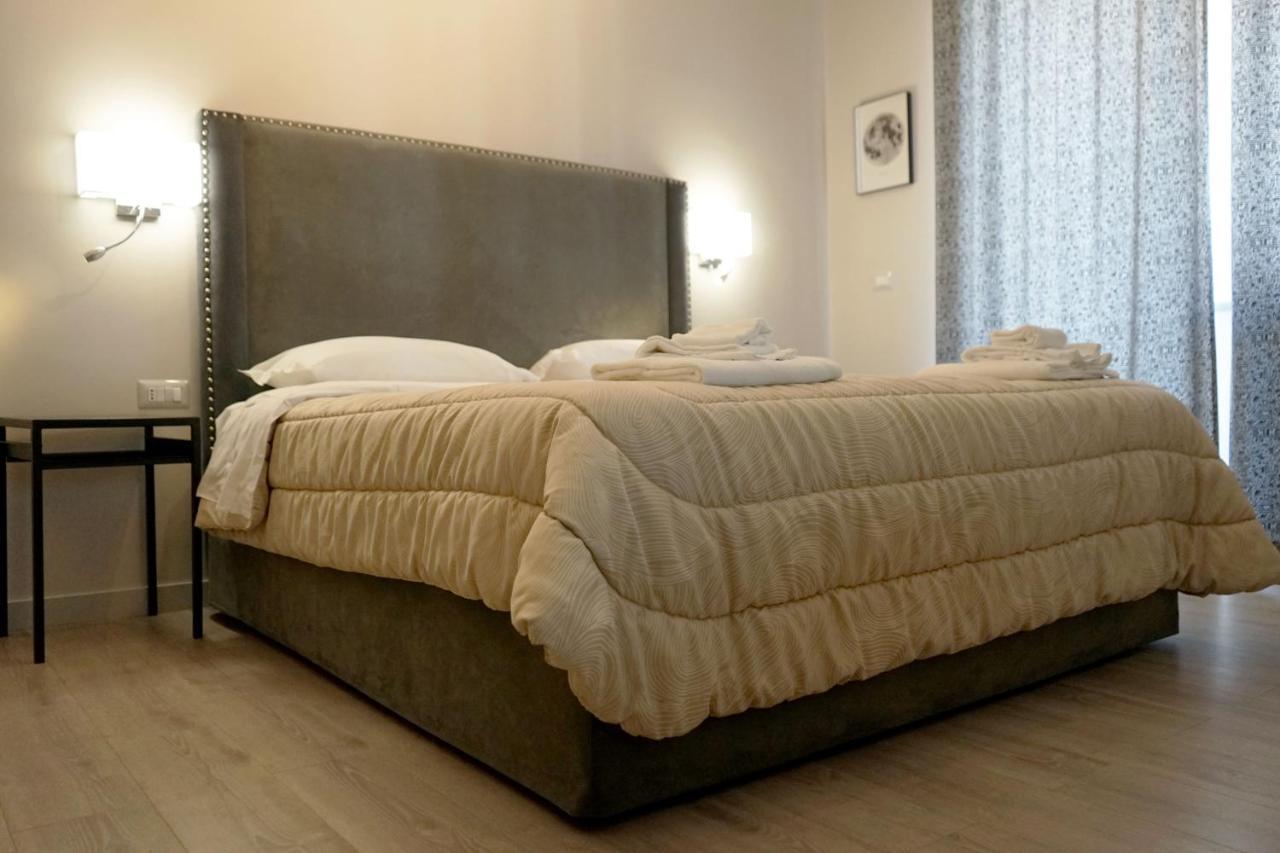 Re Di Smirne By Apulia Accommodation 바리 외부 사진